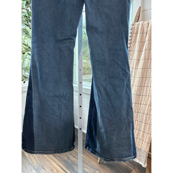 Women's Cello Jeans Flare Two-Tone Blue Size, 11 - Picture 5 of 10